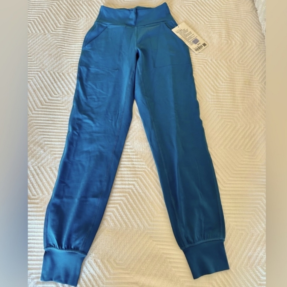 NWT 🍋 LULULEMON 🍋 Align Jogger  28" Size 2